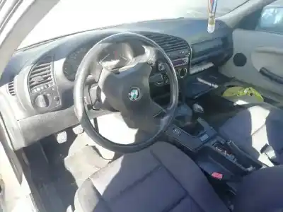 Veículo de Sucata bmw serie 3 coupe (e36) 316i do ano 1993 alimentado 164e2