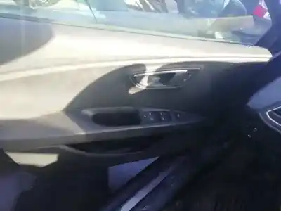 Veículo de Sucata seat                                               leon st (5f8)                                                                                                                                                                                                                                              reference plus                                                                                                                                                                                                                                             do ano 2016 alimentado cxx