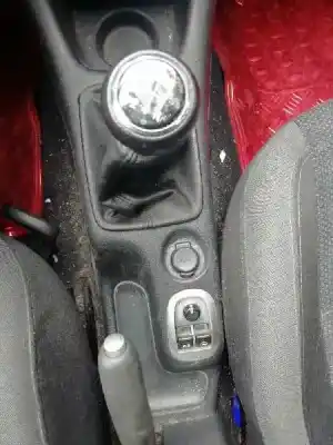 Veicolo di demolizione peugeot 206+ básico dell'anno 2009 alimentato hfx