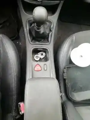 Здавання транспортного засобу renault laguna ii (bg0/1_) 2.0 dci (bg1t) року 2006 потужний m9r a7