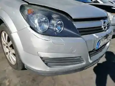 Здавання транспортного засобу opel astra h berlina cosmo року 2004 потужний z17dth