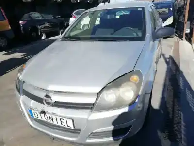 Здавання транспортного засобу opel astra h berlina cosmo року 2004 потужний z17dth