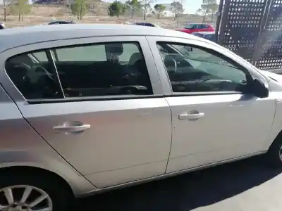Здавання транспортного засобу opel astra h berlina cosmo року 2004 потужний z17dth