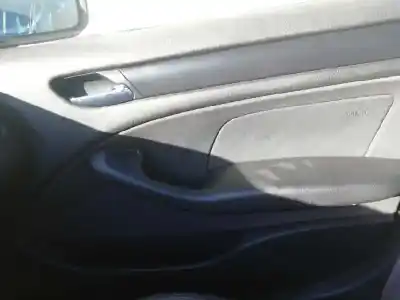 Здавання транспортного засобу bmw serie 3 berlina (e46) 318d року 2003 потужний 204d4
