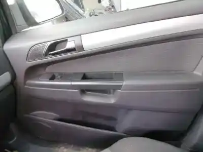 Sloopvoertuig opel zafira b cosmo van het jaar 2005 aangedreven z19dt