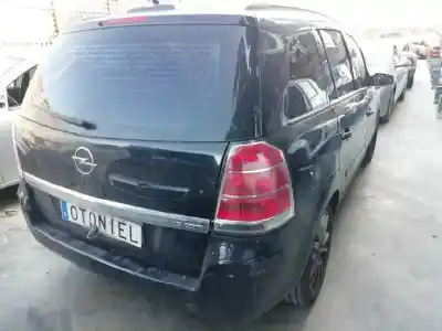 Sloopvoertuig opel zafira b cosmo van het jaar 2005 aangedreven z19dt