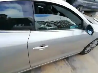 Véhicule à la ferraille renault laguna coupe gt de l'année 2008 alimenté m9r l8