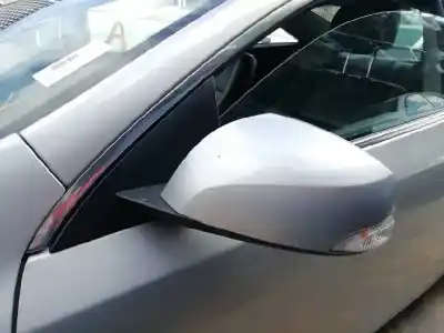 Véhicule à la ferraille renault laguna coupe gt de l'année 2008 alimenté m9r l8
