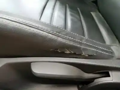 Véhicule à la ferraille renault laguna coupe gt de l'année 2008 alimenté m9r l8
