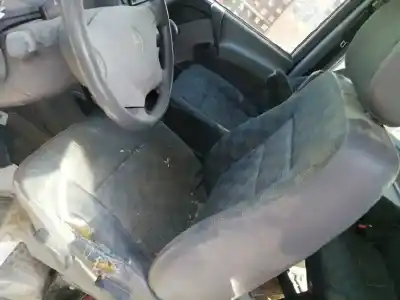 Véhicule à la ferraille mercedes-benz vito furgoneta (w638) 110 cdi 2.2 (638.094) de l'année 2000 alimenté 611980