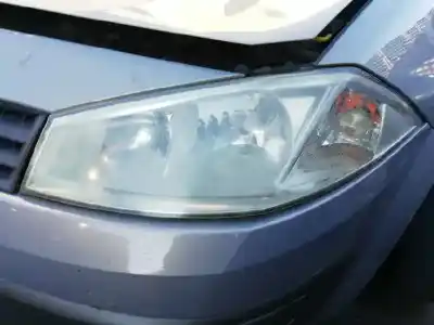 Véhicule à la ferraille renault megane ii classic berlina confort dynamique de l'année 2004 alimenté f9q b8