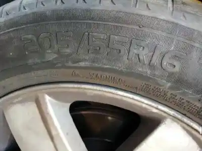 Véhicule à la ferraille renault megane ii classic berlina confort dynamique de l'année 2004 alimenté f9q b8