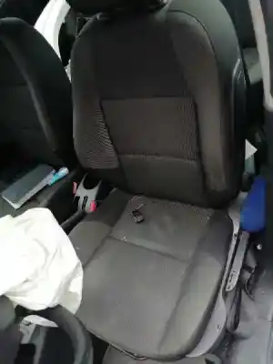 Здавання транспортного засобу peugeot 207 confort року 2010 потужний 8hz