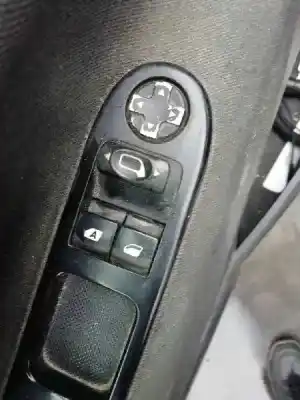 Здавання транспортного засобу peugeot 207 confort року 2010 потужний 8hz