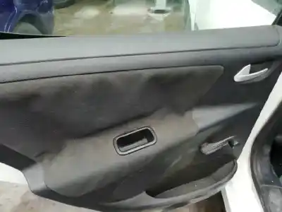 Здавання транспортного засобу peugeot 207 confort року 2010 потужний 8hz