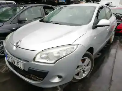 Veículo de Sucata RENAULT MEGANE III BERLINA 5 P Emotion do ano 2010 alimentado K9K F8