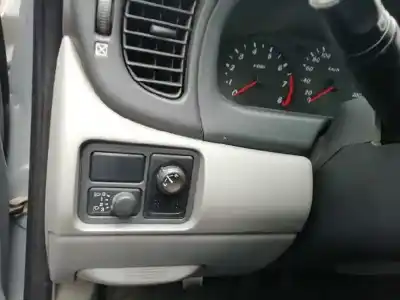 Scrapping Vehicle nissan almera (n16/e) ambience of the year 2000 powered qg15
