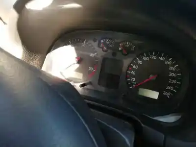 Verschrottungsfahrzeug volkswagen golf iv berlina (1j1) 1.9 tdi des jahres 2002 angetrieben arl