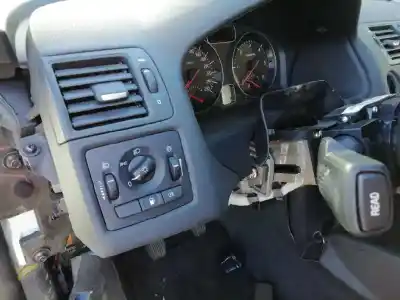 Veículo de Sucata volvo s40 berlina 1.6 d momentum do ano 2010 alimentado d4164t