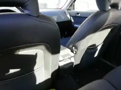 Veículo de Sucata volvo s40 berlina 1.6 d momentum do ano 2010 alimentado d4164t