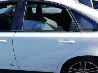 Veículo de Sucata volvo s40 berlina 1.6 d momentum do ano 2010 alimentado d4164t