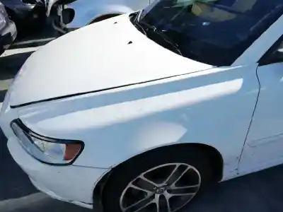 Veículo de Sucata volvo s40 berlina 1.6 d momentum do ano 2010 alimentado d4164t