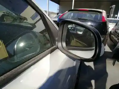 Veículo de Sucata volvo s40 berlina 1.6 d momentum do ano 2010 alimentado d4164t