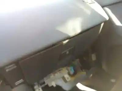 Veículo de Sucata volvo s40 berlina 1.6 d momentum do ano 2010 alimentado d4164t