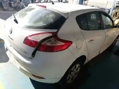 Здавання транспортного засобу renault megane iii berlina 5 p authentique року 2009 потужний k9k f8
