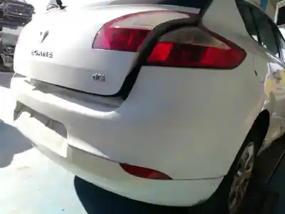Здавання транспортного засобу renault megane iii berlina 5 p authentique року 2009 потужний k9k f8