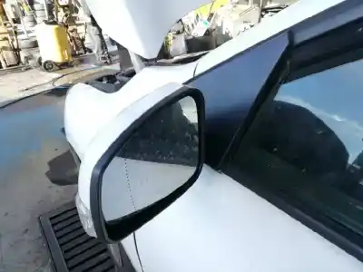 Здавання транспортного засобу renault megane iii berlina 5 p authentique року 2009 потужний k9k f8