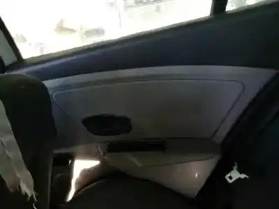 Здавання транспортного засобу renault megane iii berlina 5 p authentique року 2009 потужний k9k f8