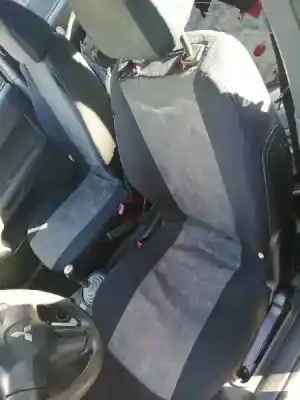 Verschrottungsfahrzeug mitsubishi colt berlina 5 (z30a) 1.1 cat des jahres 2005 angetrieben g134910