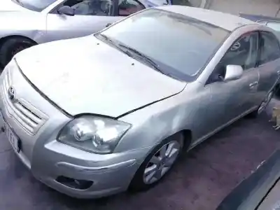 Vehículo de desguace toyota avensis berlina (t25) 1.8 sol sedán del año 2006 con motor 1zz