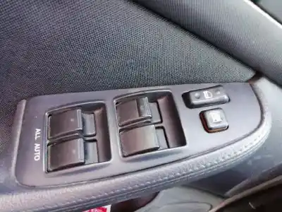 Veículo de Sucata toyota                                             avensis berlina (t25)                                                                                                                                                                                                                                      1.8 sol sedán                                                                                                                                                                                                                                              do ano 2006 alimentado 1zz