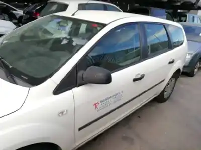 Veículo de Sucata ford focus sportbreak (cap) ghia do ano 2005 alimentado g8da