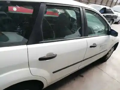 Veículo de Sucata ford focus sportbreak (cap) ghia do ano 2005 alimentado g8da