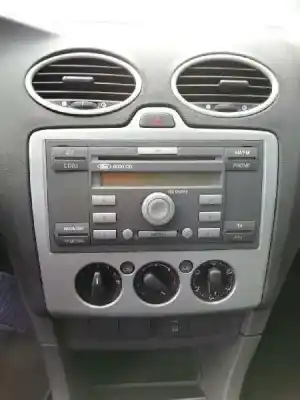 Veículo de Sucata ford focus sportbreak (cap) ghia do ano 2005 alimentado g8da