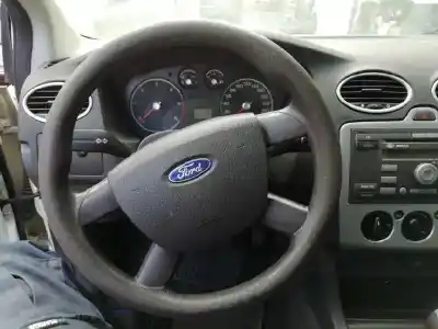 Veículo de Sucata ford focus sportbreak (cap) ghia do ano 2005 alimentado g8da