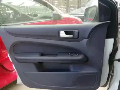 Veículo de Sucata ford focus sportbreak (cap) ghia do ano 2005 alimentado g8da