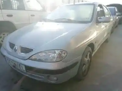 Scrapping Vehicle renault megane i classic (la0/1_) 1.6 16v (la00 la04 la0b la11 la16 la19 la1j la1k.... of the year 2000 powered k4m a7