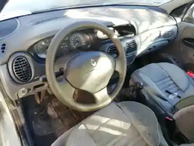 Scrapping Vehicle renault megane i classic (la0/1_) 1.6 16v (la00 la04 la0b la11 la16 la19 la1j la1k.... of the year 2000 powered k4m a7