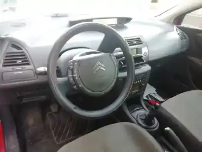 Vehicul casat citroen c4 coupe cool al anului 2010 alimentat kfu