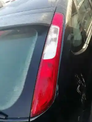 Veículo de Sucata ford focus berlina (cap) ambiente (d) do ano 2006 alimentado kkda