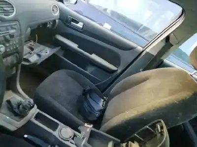 Veículo de Sucata ford focus berlina (cap) ambiente (d) do ano 2006 alimentado kkda