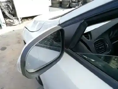 Verschrottungsfahrzeug volvo v40 (2012->) 2.0 inscription [2.0 ltr. - 140 kw diesel cat] des jahres 2017 angetrieben d4204t8