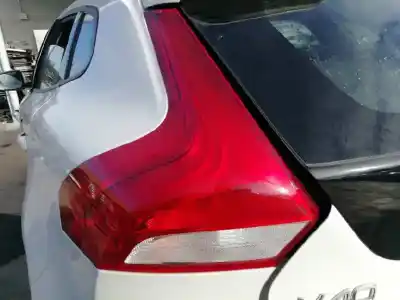 Verschrottungsfahrzeug volvo v40 (2012->) 2.0 inscription [2.0 ltr. - 140 kw diesel cat] des jahres 2017 angetrieben d4204t8