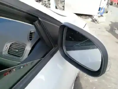 Verschrottungsfahrzeug volvo v40 (2012->) 2.0 inscription [2.0 ltr. - 140 kw diesel cat] des jahres 2017 angetrieben d4204t8