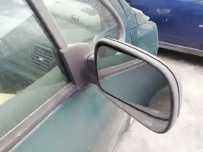 Здавання транспортного засобу peugeot 307 (s1) xr року 2001 потужний rhy