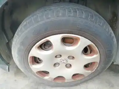 Здавання транспортного засобу peugeot 307 (s1) xr року 2001 потужний rhy